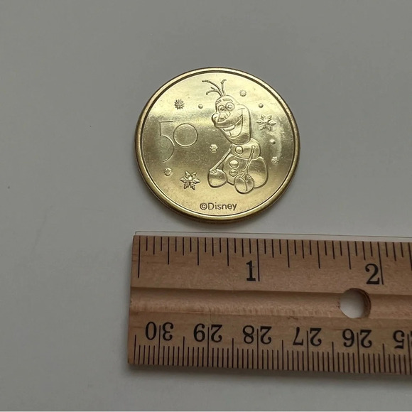 WDW 50th Anniversary Collectible Medallions - OLAF - Picture 4 of 4